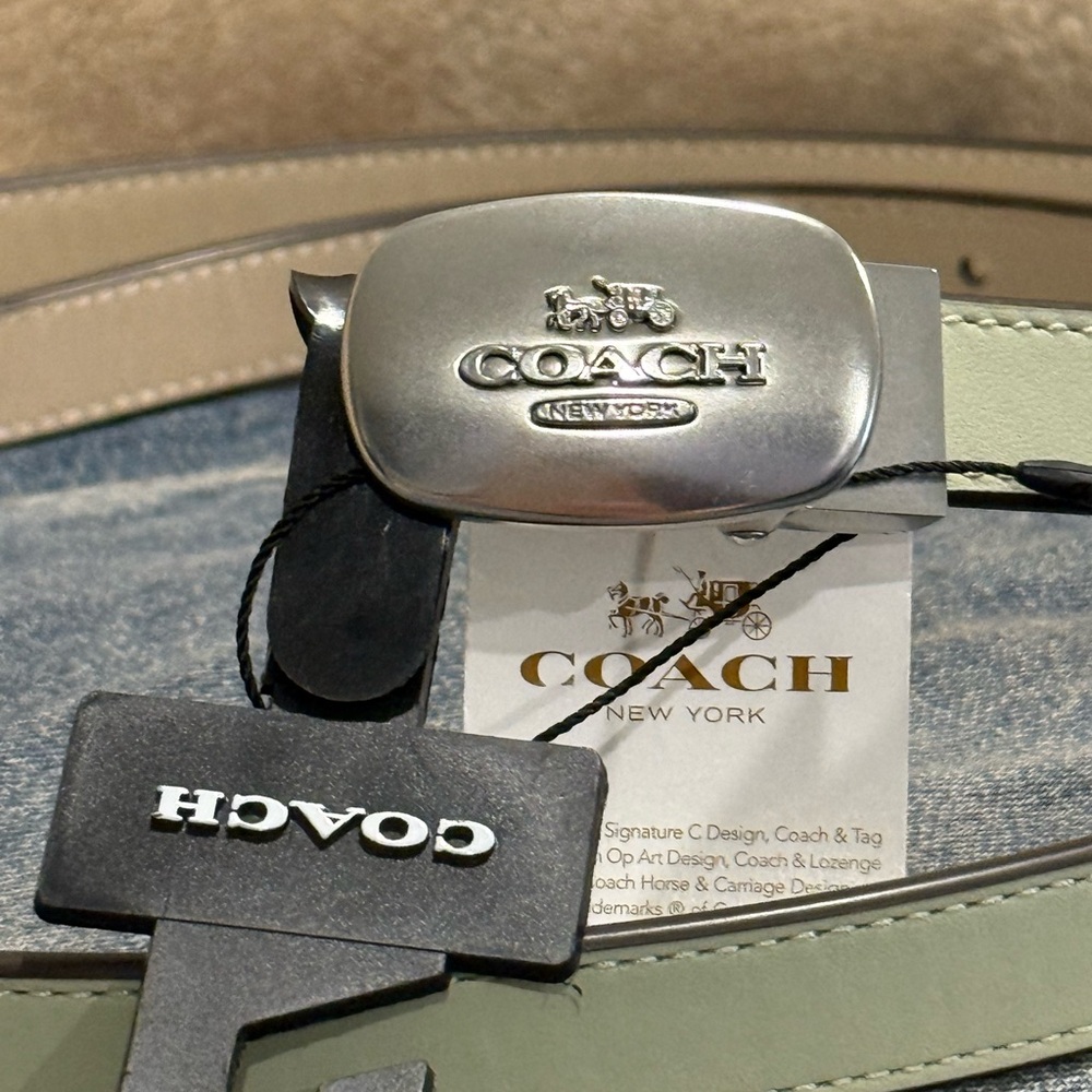 Coach Women’s Sage Leather Belt with Silver Buckle NWT - Picture 3 of 8